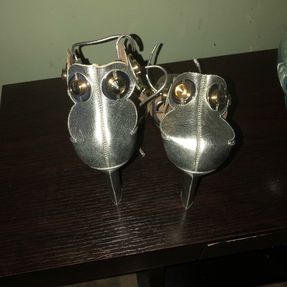 Shoe - Picture 4 of 5